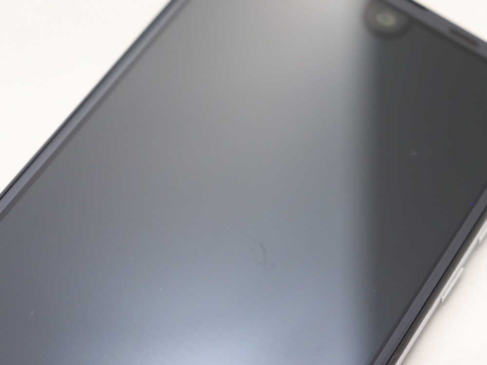 シャープのアクオスR2スマートフォン液晶