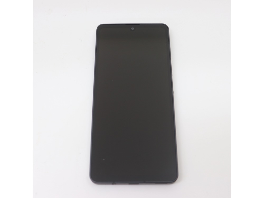 シャープアクオスシリーズ6正面