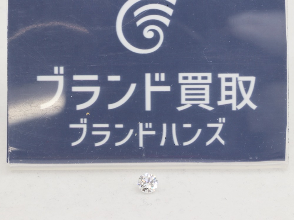 ダイヤルース0.30ct全体