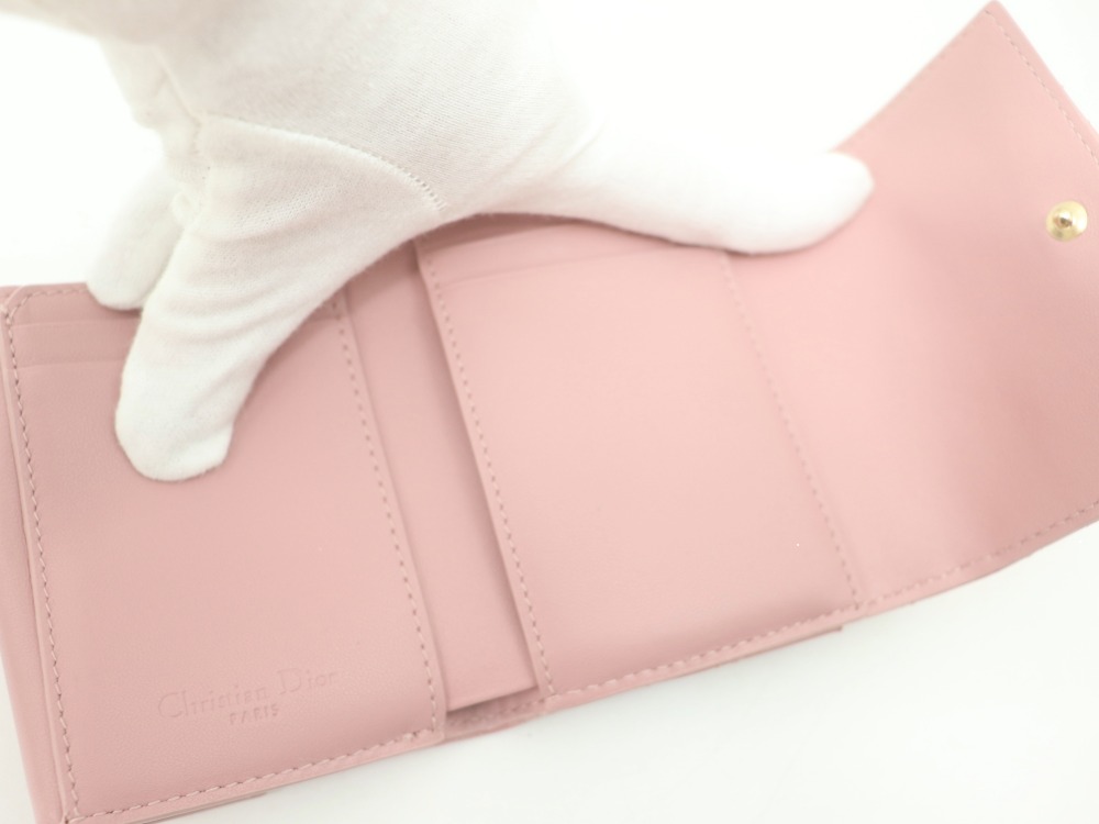 ディオールカナージュ三つ折り財布内側