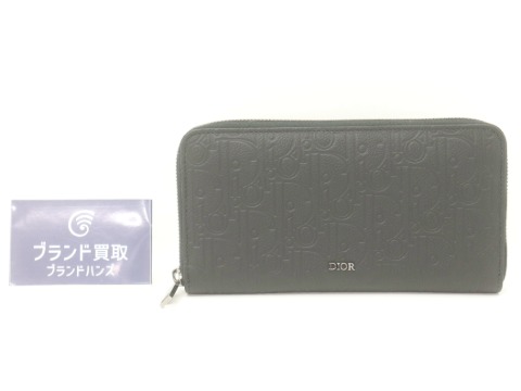 ディオールグラビティ二つ折りラウンドファスナー長財布