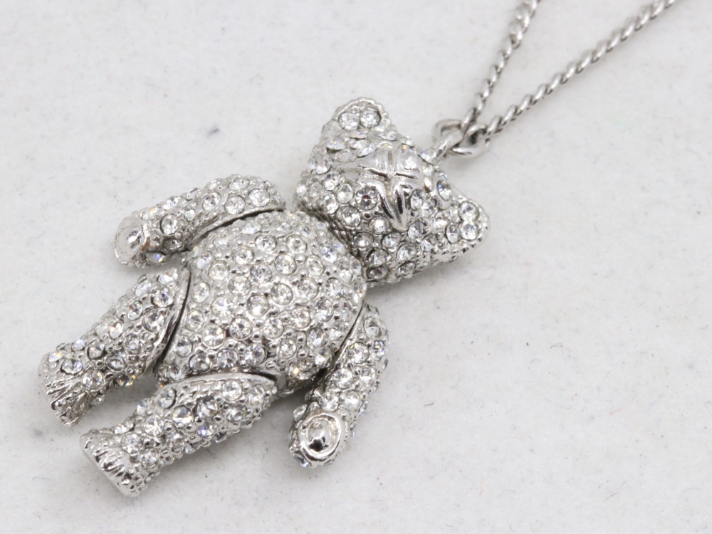 ディオールラインストーンベアーネックレスアップ画像