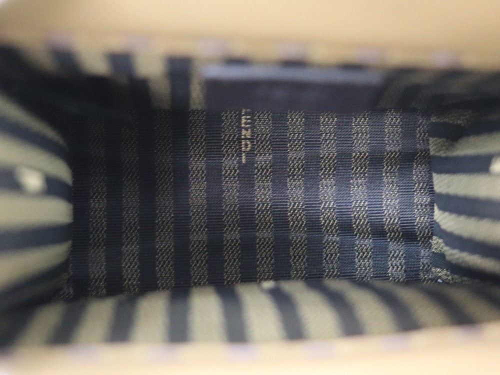 フェンディサンシャインバッグ内側