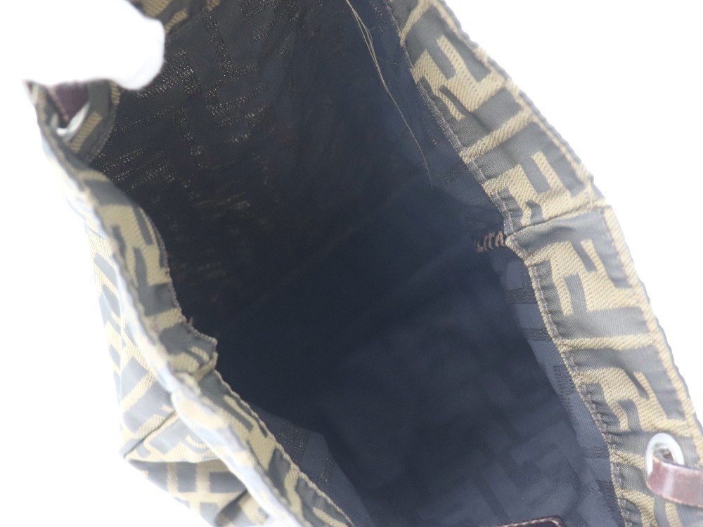 フェンディズッカ柄トートバッグ内側