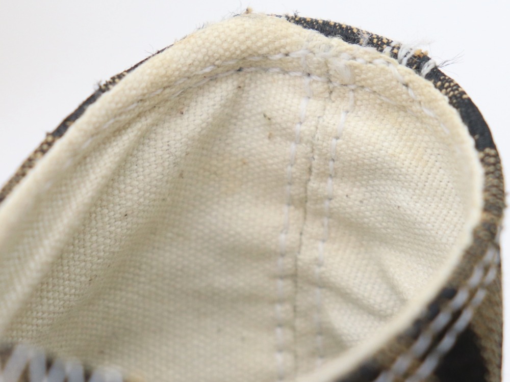 フェンディハイカットスニーカー内部