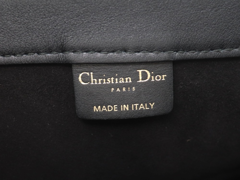 レディディオールブックトートレザー刻印