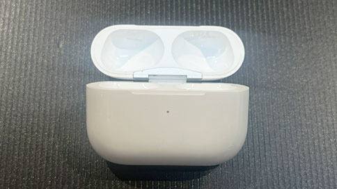 充電ケースのみのAirPodsエアポッズ