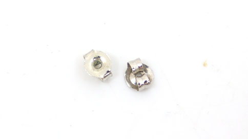 重さが軽いシルバー銀のアクセサリー