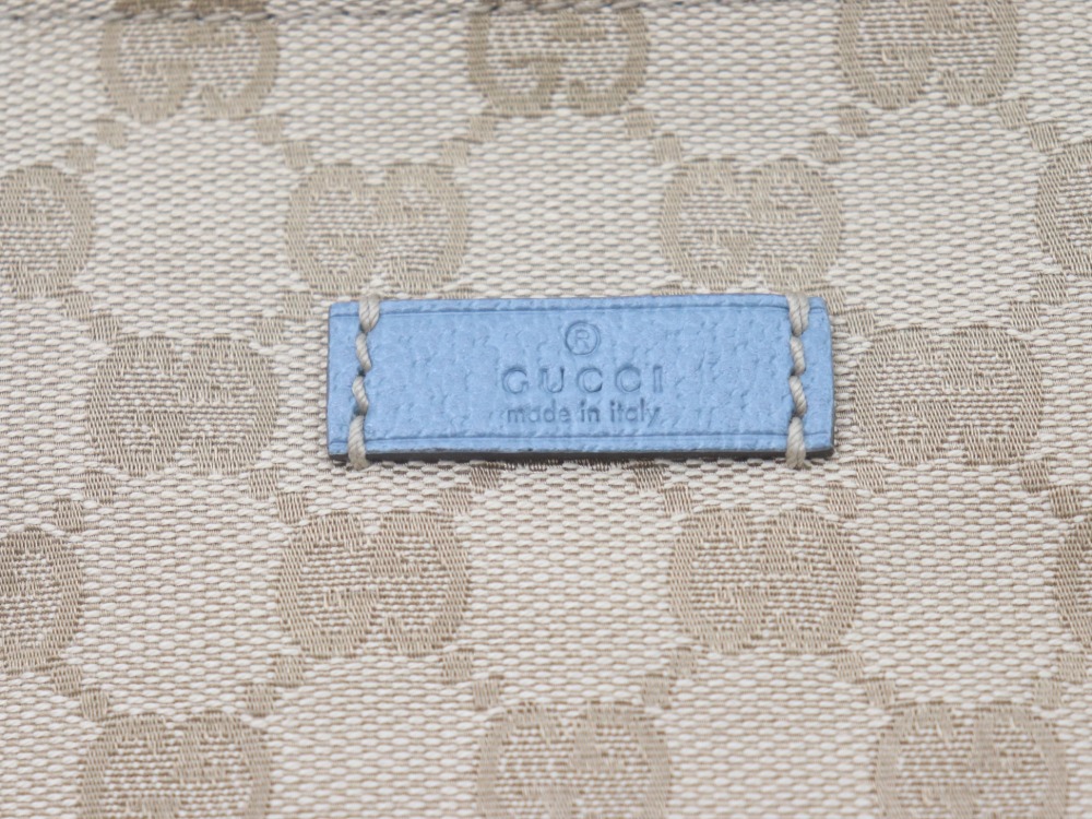 グッチのGGキャンバストートバッグロゴ