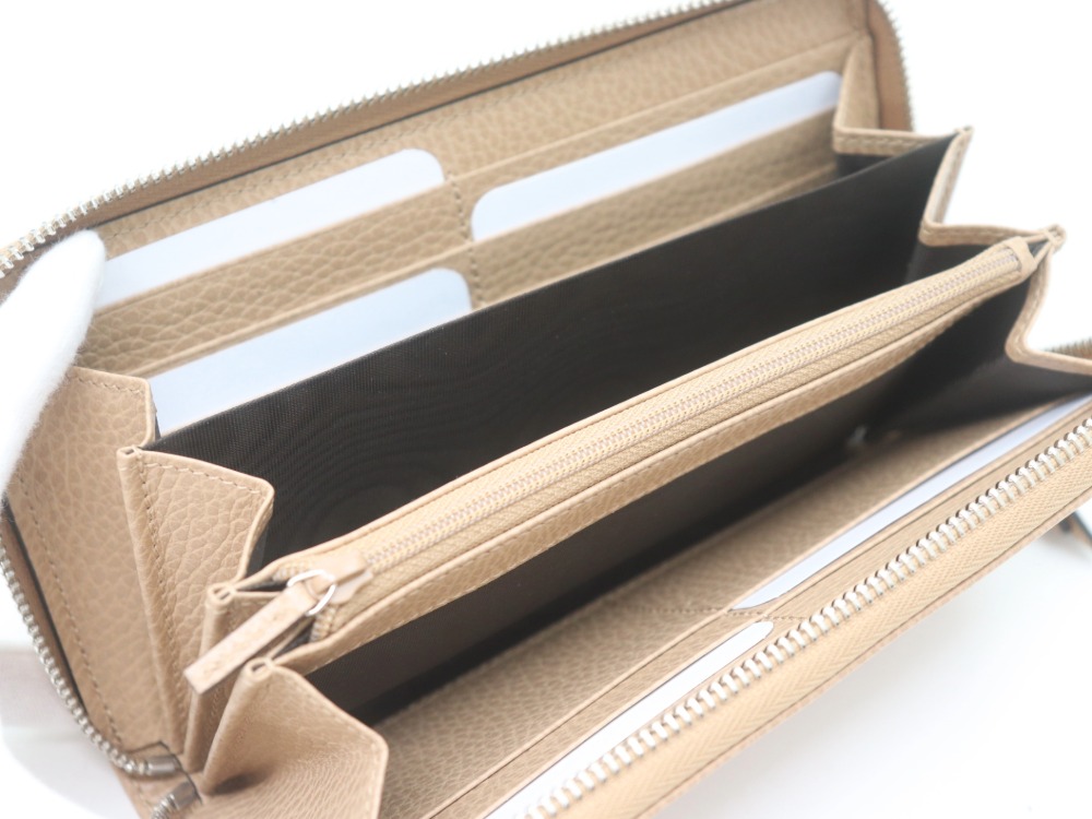 グッチのGGマーモント長財布ベージュ内側