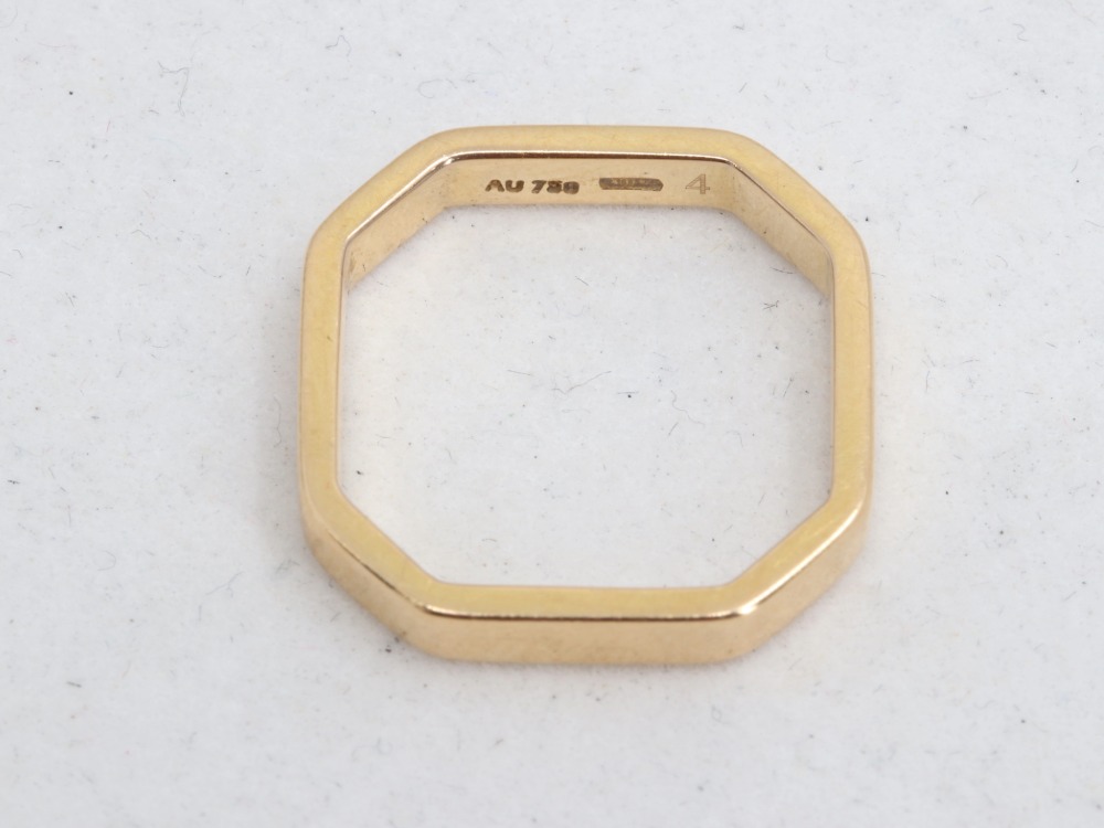 グッチのオクタゴナル750刻印