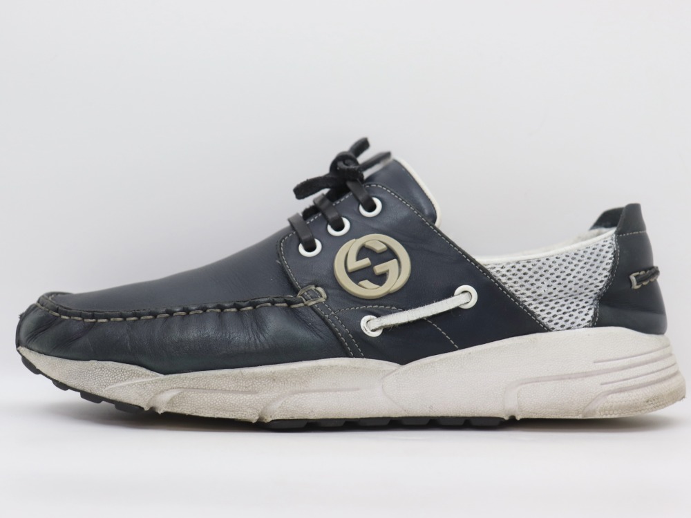 グッチのスニーカー側面