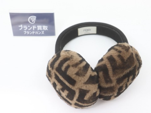 フェンディイヤーマフ