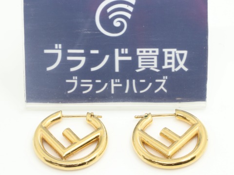 フェンディエフイズピアス