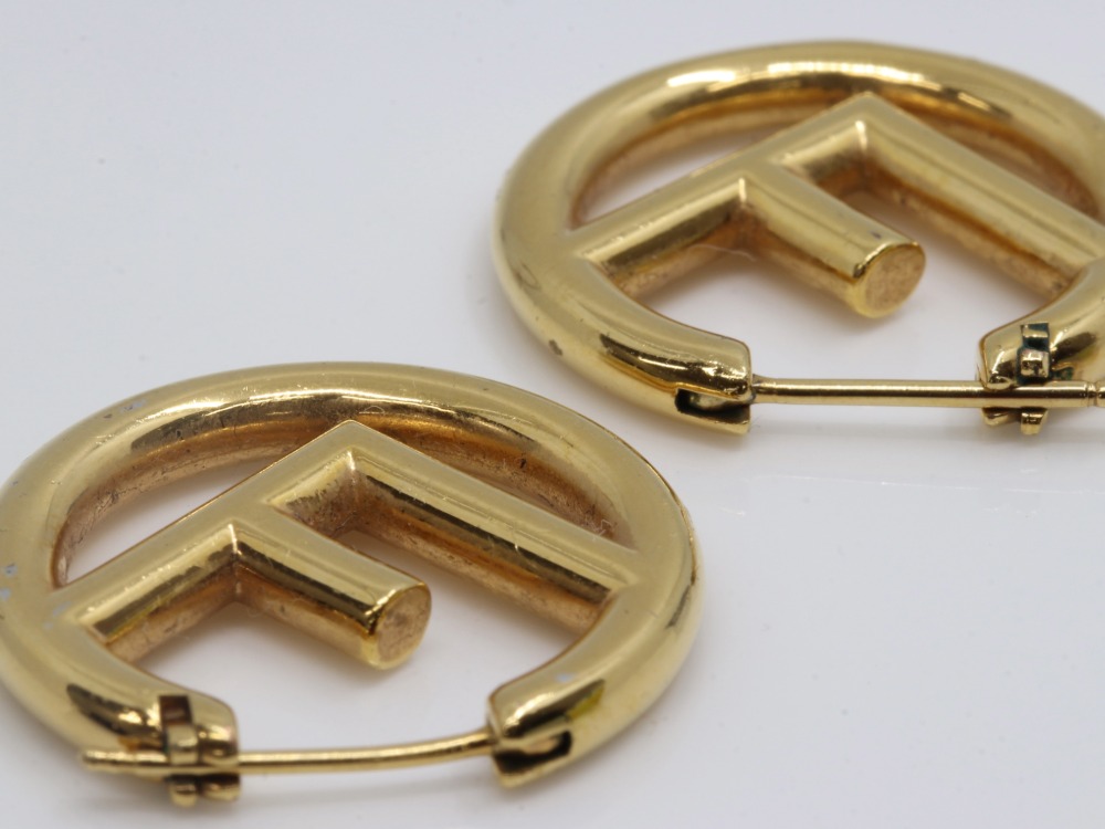 フェンディエフイズピアスアップ画像2