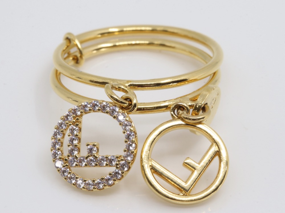 フェンディエフイズリングアップ画像