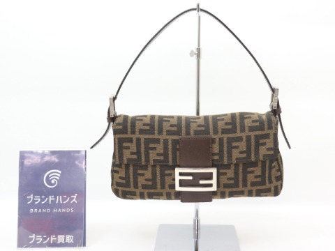 フェンディズッカ柄マンマバケット