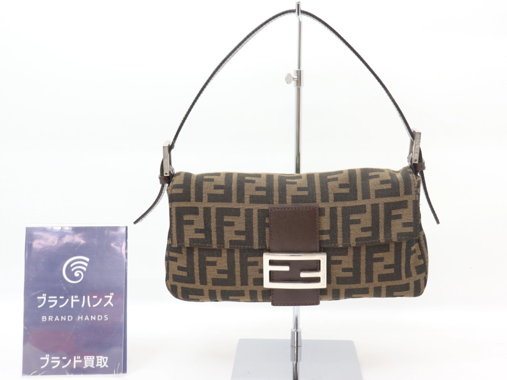 フェンディズッカ柄マンマバケット全体図