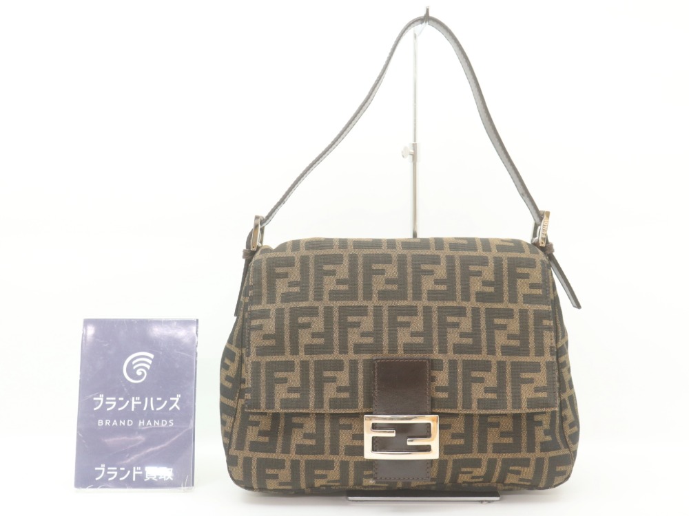 フェンディズッカ柄マンマバケット全体図