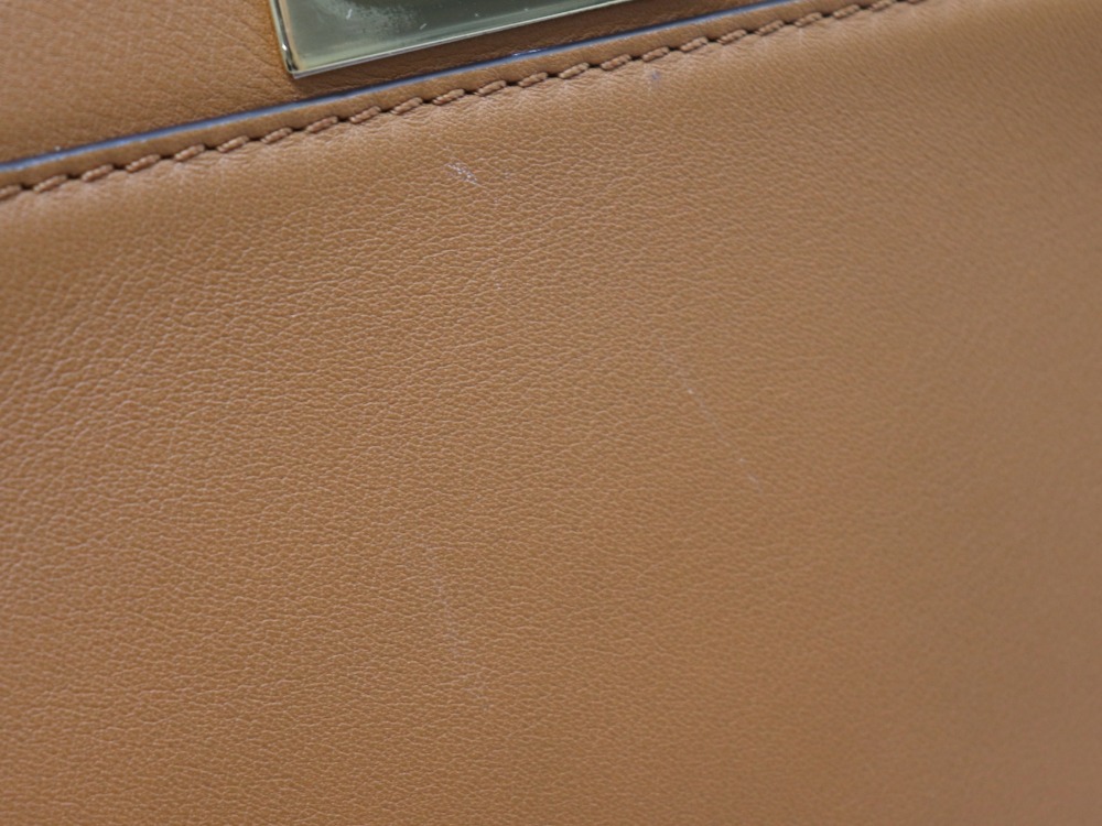 フェンディピーカブーブラウン傷