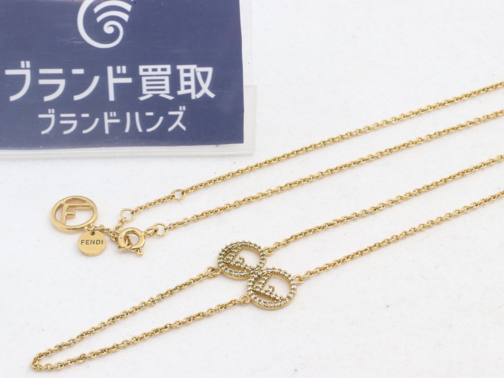 フェンディロゴラインストーンネックレス全体図
