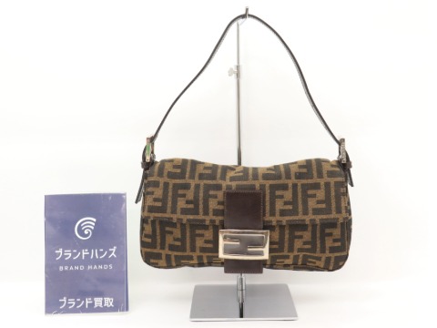フェンディ美品ズッカ柄マンマバケット