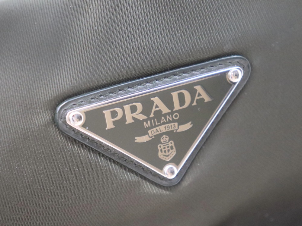プラダテスートハンドバッグロゴ