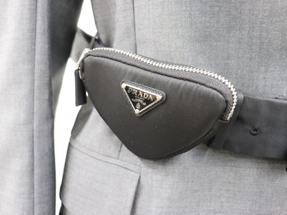 プラダポーチジャケットポーチ