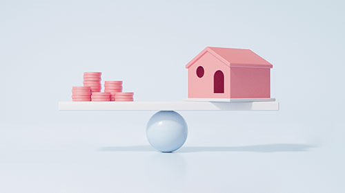 家とお金の天秤
