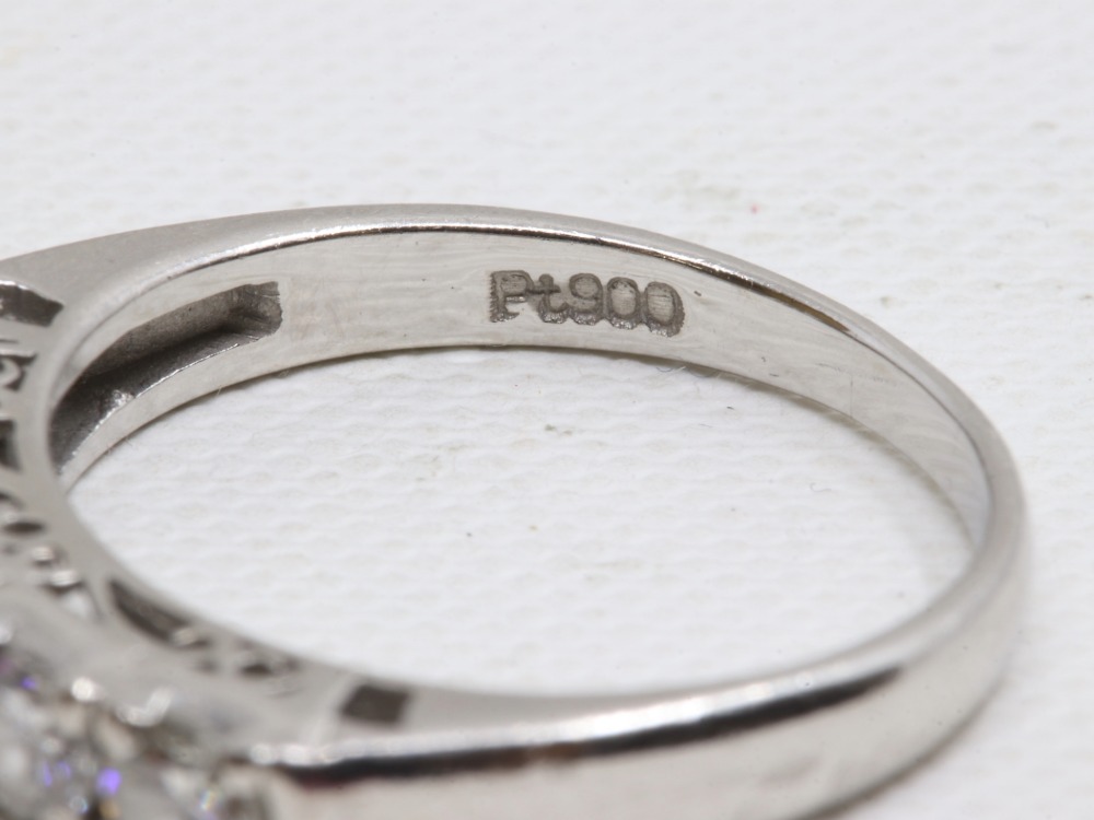 PT900ダイヤリング刻印2