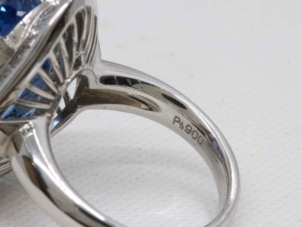 Pt900のアクアマリンリング刻印1