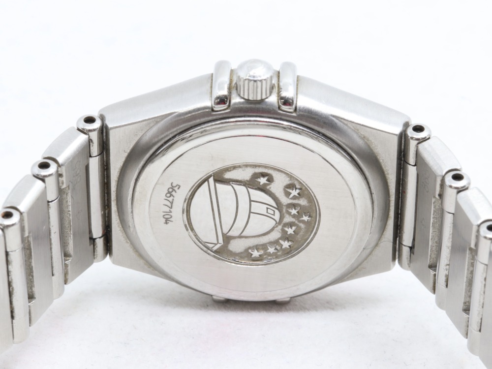 オメガコンステレーション裏面