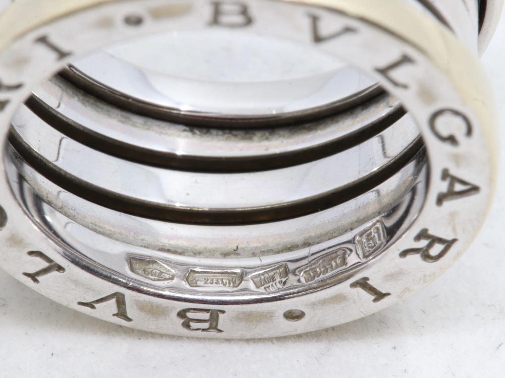 ブルガリビーゼロワンリング刻印