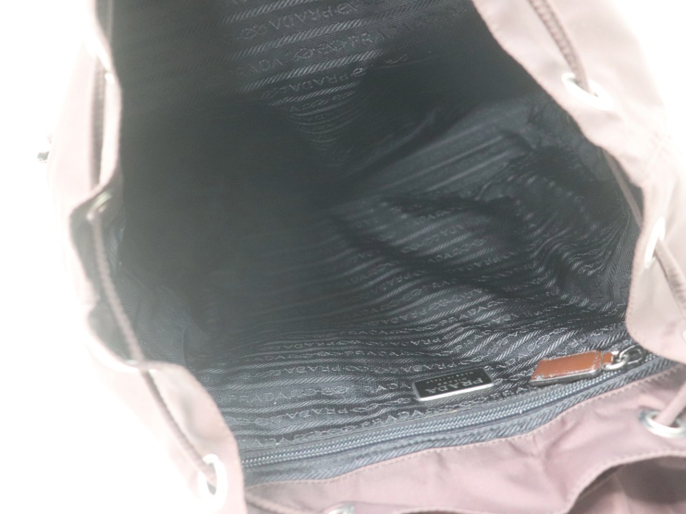 プラダのテスートリュック内側