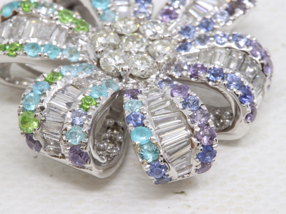 K18WGダイヤモンドトップ正面