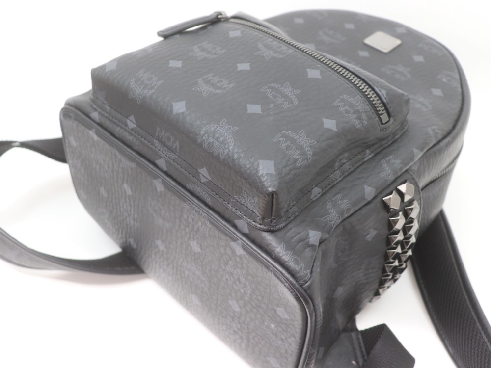 MCMリュックブラック角