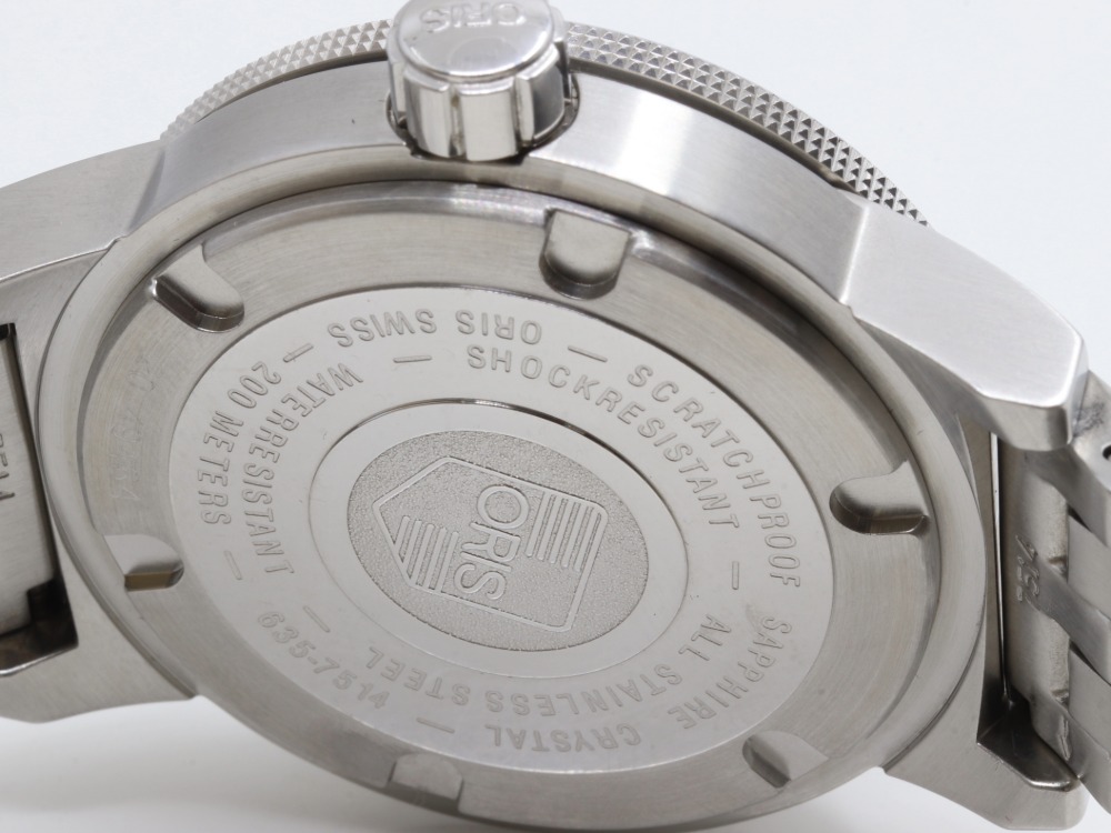 オリスダイバーズダイト裏蓋