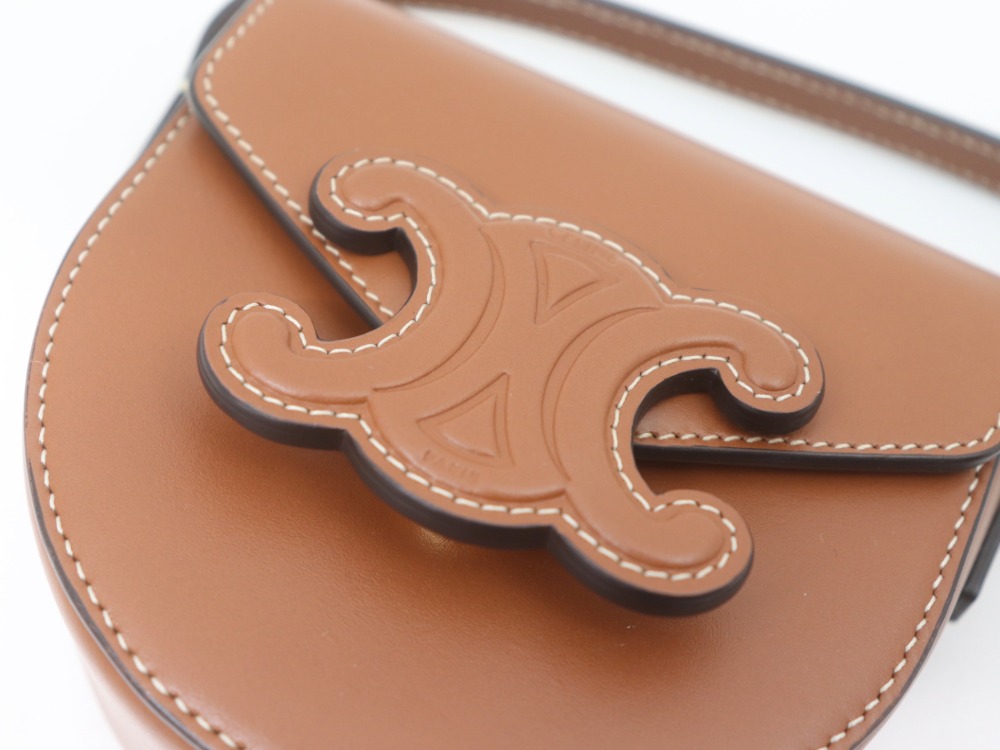 セリーヌショルダーバッグ正面