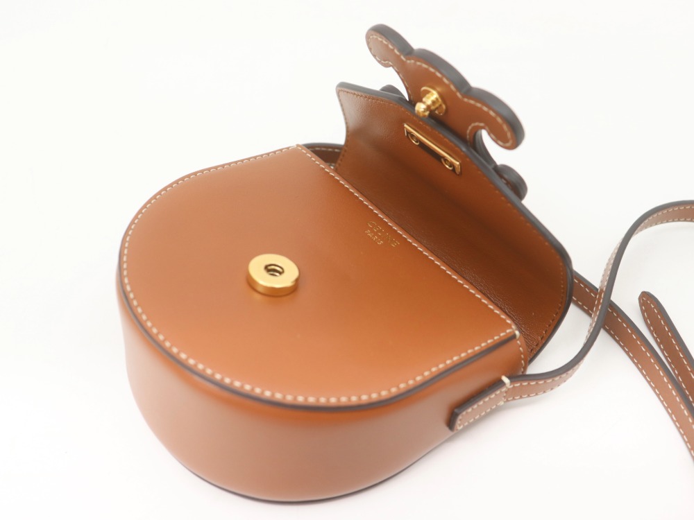 セリーヌショルダーバッグ表面