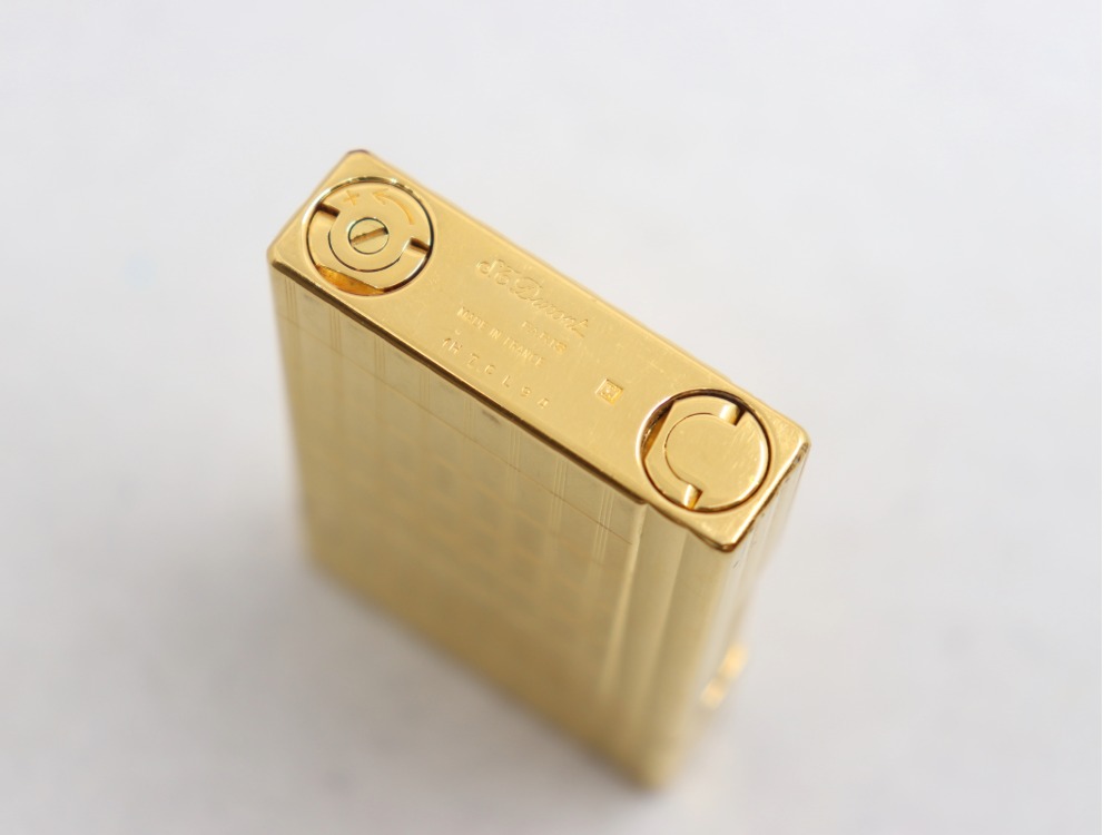 デュポンギャツビーライター底面