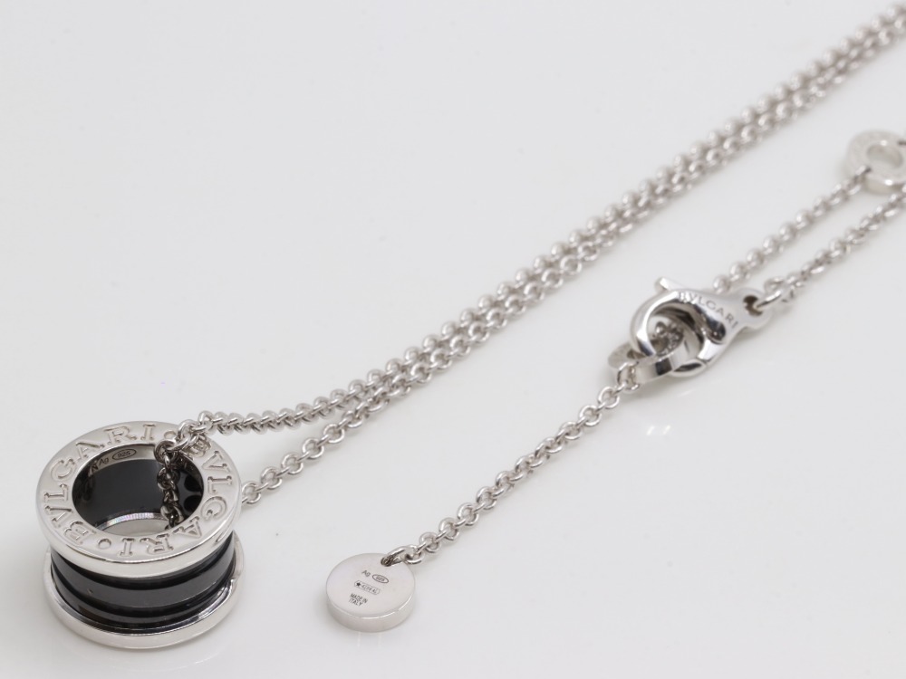 ブルガリのネックレス全体