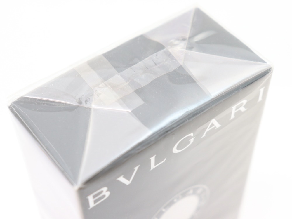 ブルガリのプールオムソワール上部