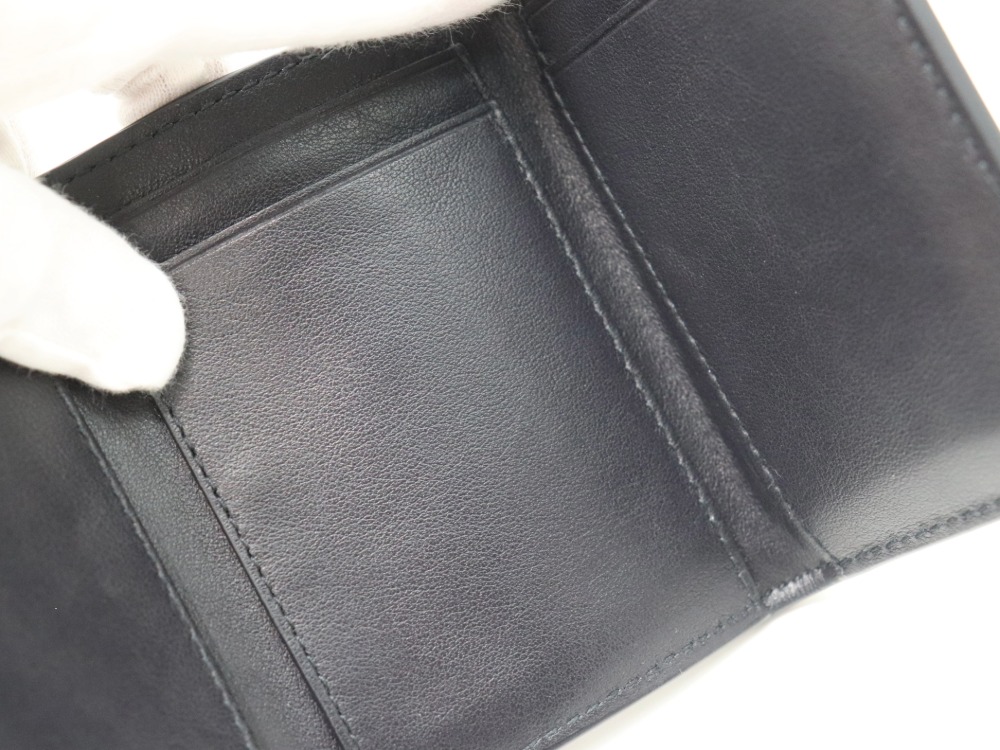 ボッテガヴェネタコンパクト財布内側