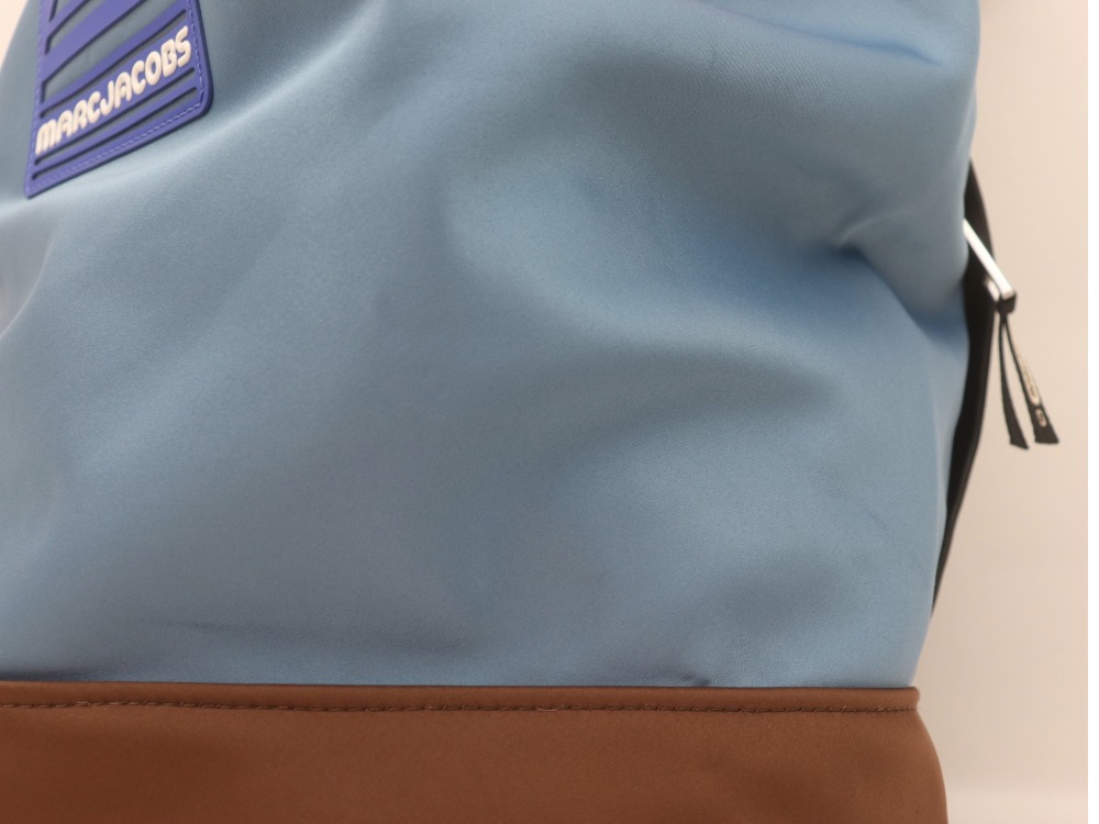 マークジェイコブスバッグ角