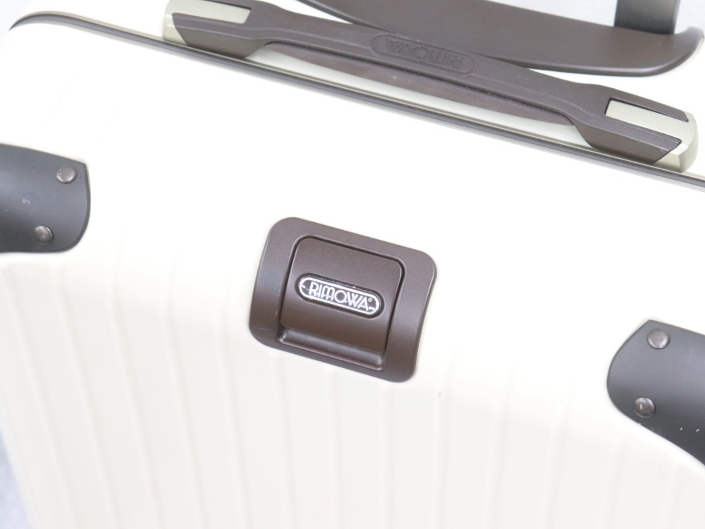 リモワリンボキャリーケースロゴ