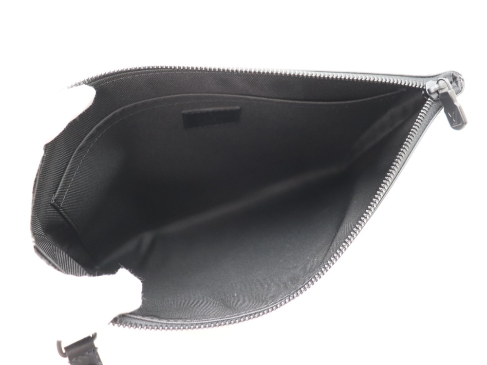 ルイヴィトンのポシェットトゥゴー内側