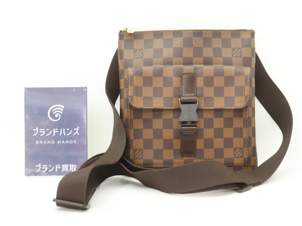 ルイヴィトンのポシェットメルヴィール全体