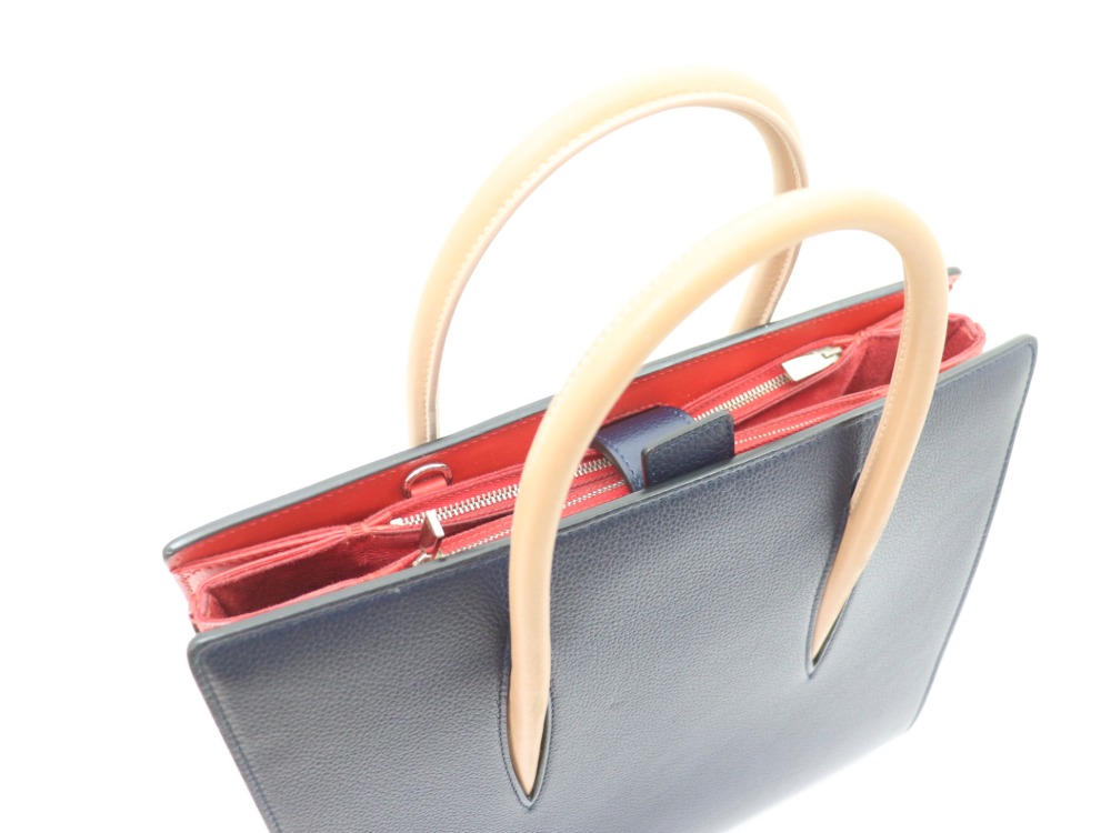 ルブタンパロマトートバッグ上部