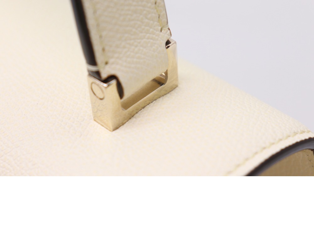 ヴァレクストライジィデバッグ金具