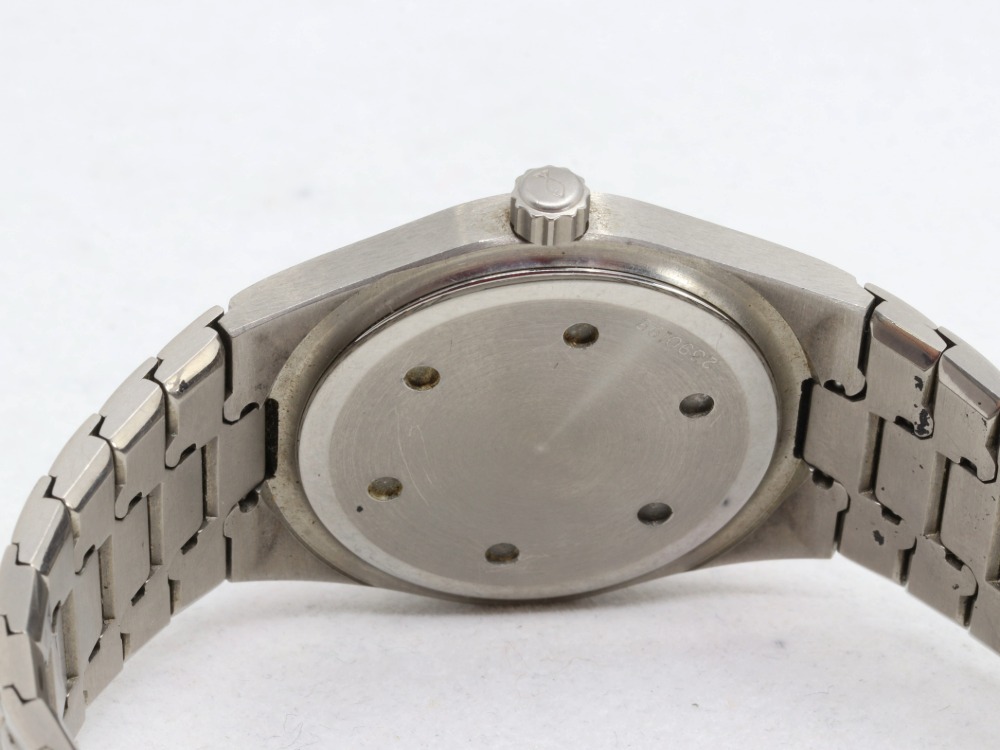 IWCの腕時計裏蓋